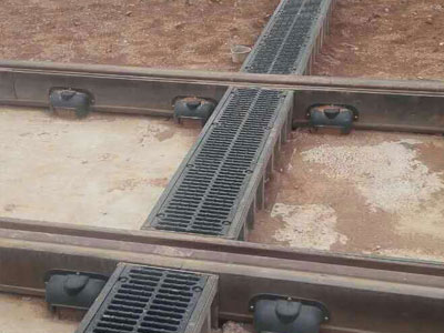 城市輕軌排水溝鋪設效果圖