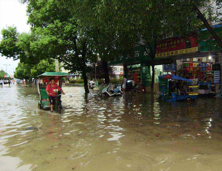 道路雨水淤积图