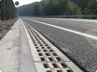 隧道排水沟案例效果图-02