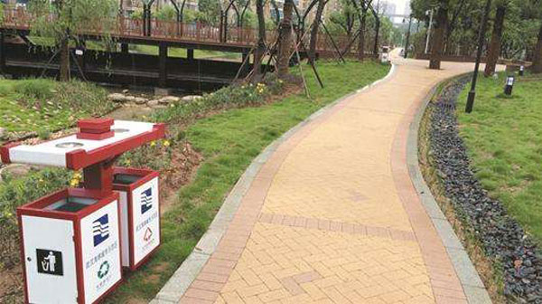 公园卵石排水沟