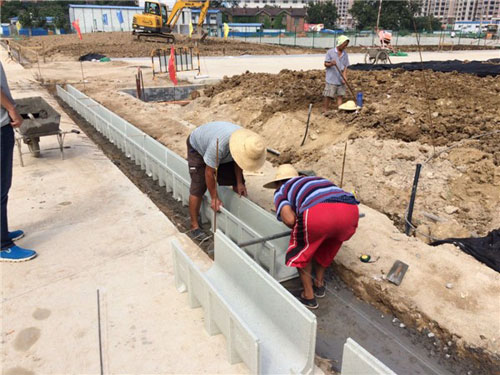 不锈钢缝隙式排水沟施工