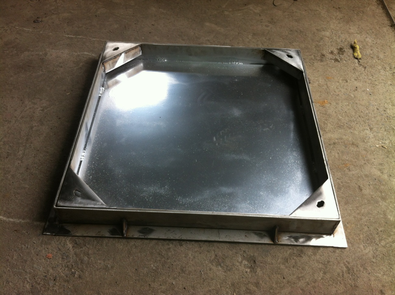 不锈钢隐形井盖