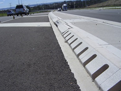 路缘石排水沟案例