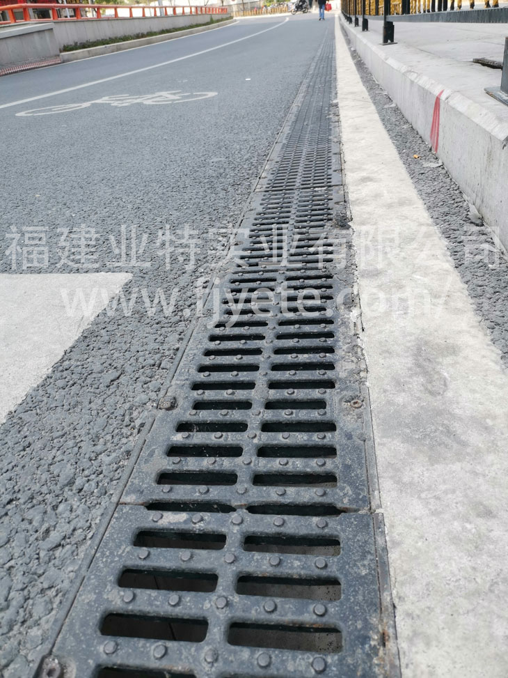 树脂混凝土排水沟道路案例